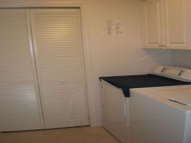 Fort Myers 2 Bedroom Condo Across from Beach